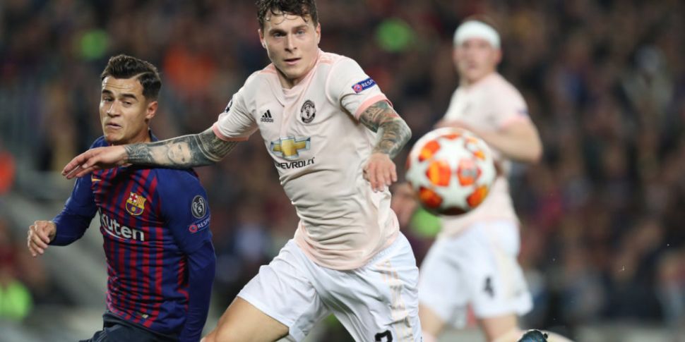 Victor Lindelof signs new cont...