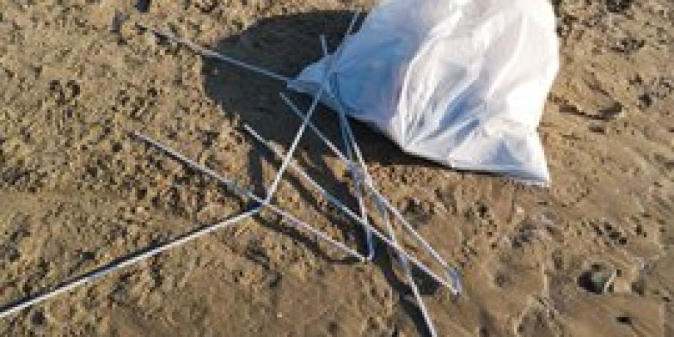 Is litter destroying out beach...