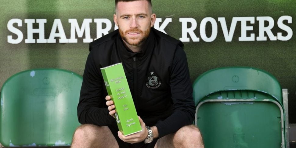 Jack Byrne praises Hoops team-...