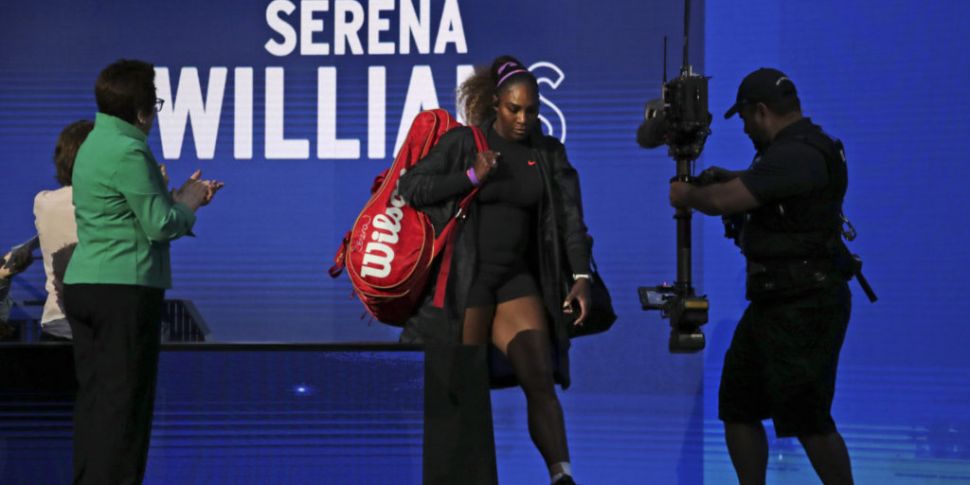 Serena sees off Sharapova in U...