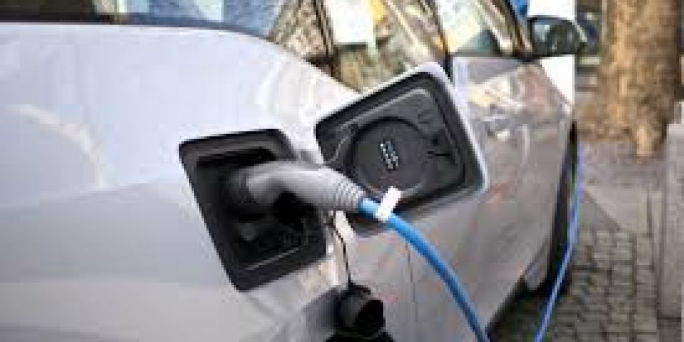 Electric cars depreciate faste...