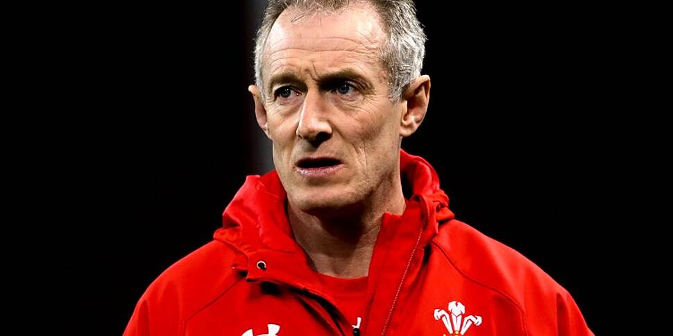 Rob Howley apologises for brea...