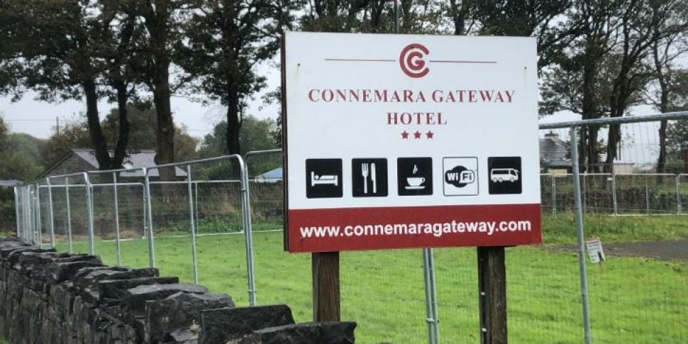 Oughterard hotel withdraws fro...