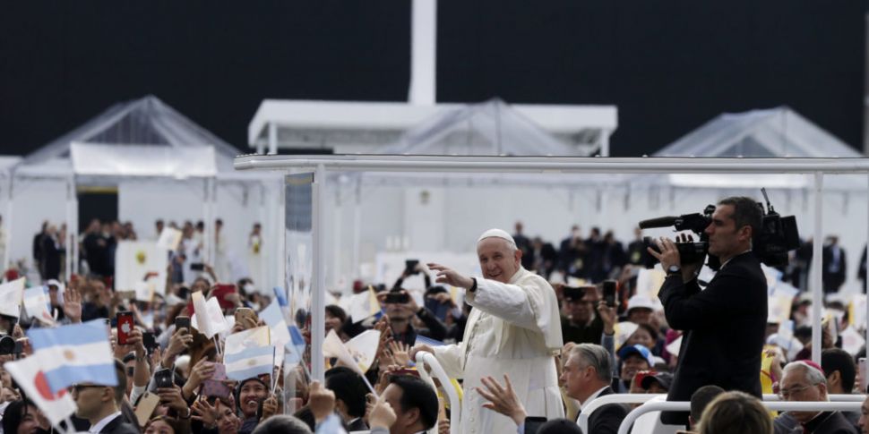 Pope Francis calls for interna...