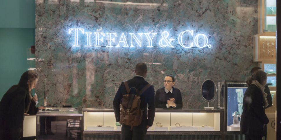 Louis Vuitton owner looks to breakfast on Tiffany's