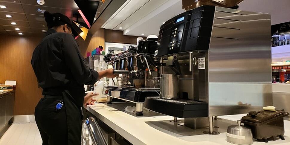 Should workers be paid the Liv...