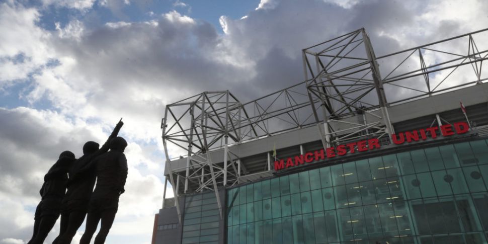Manchester United suing Footba...