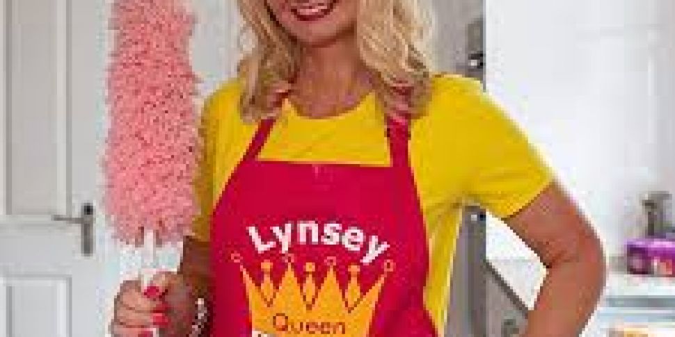 The Queen Of Clean Lynsey Crom...
