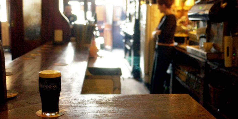 Pubs may limit customers to pr...