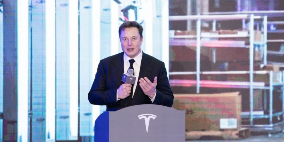 Musk threatens to pull Tesla f...