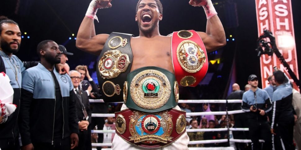 Joshua to defend heavyweight t...