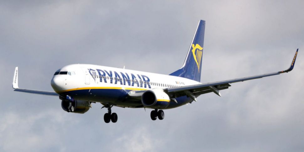 Ryanair flight to Dublin diver...
