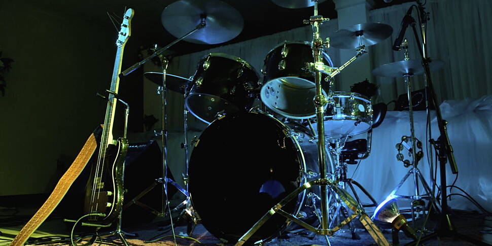 'No Live Music'