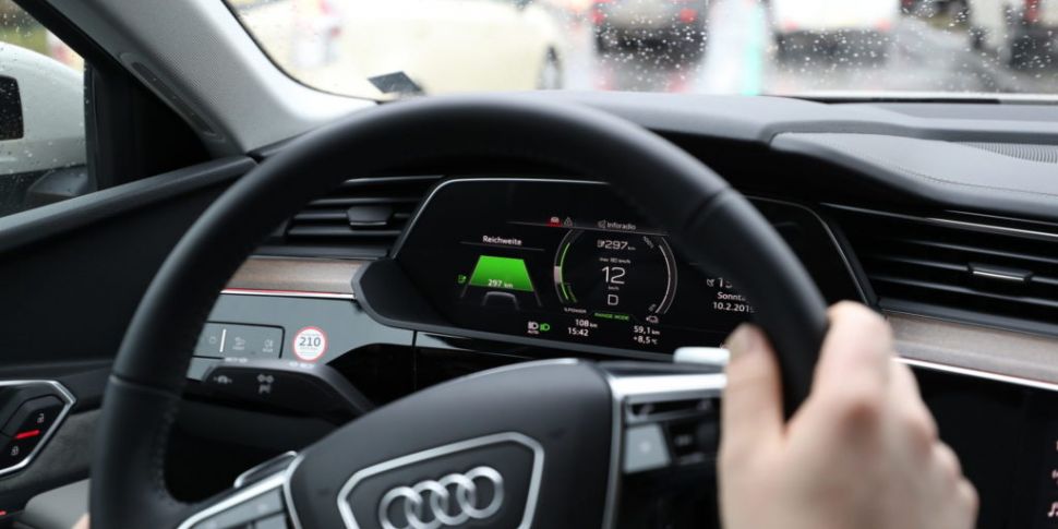 Drop Speeds On Motorways To Re...