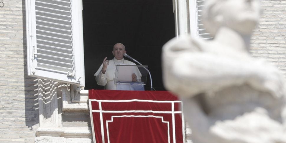 Pope Francis wants people to s...