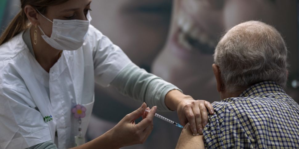 'Political row' sees vaccine s...
