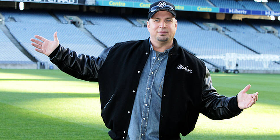 Would you like to see Garth Br...