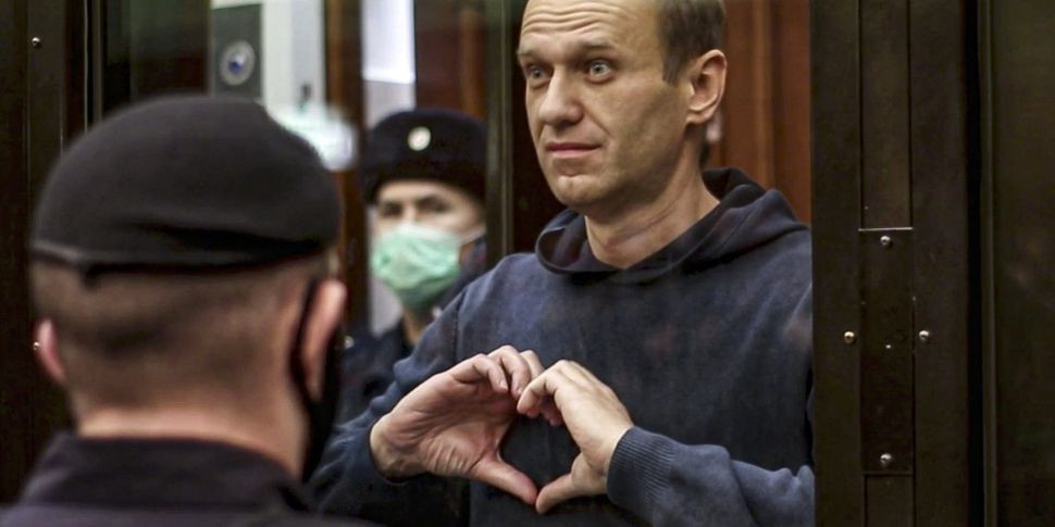 Kremlin Critic Navalny Sentenc...