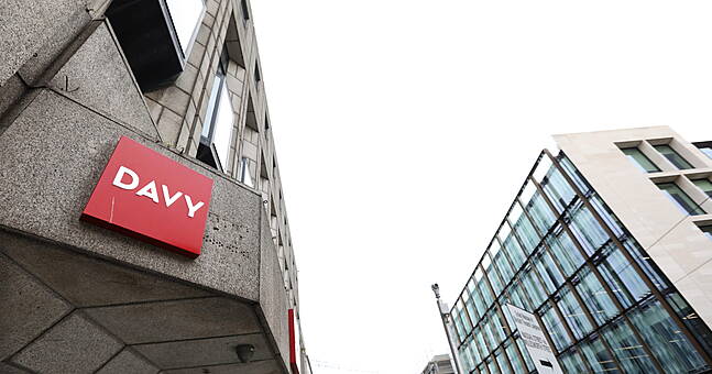 Three senior executives resign from Davy stockbrokers following Central Bank €4.1m fine - Vimarsana News