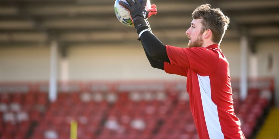 Derry City keeper earns his fi...