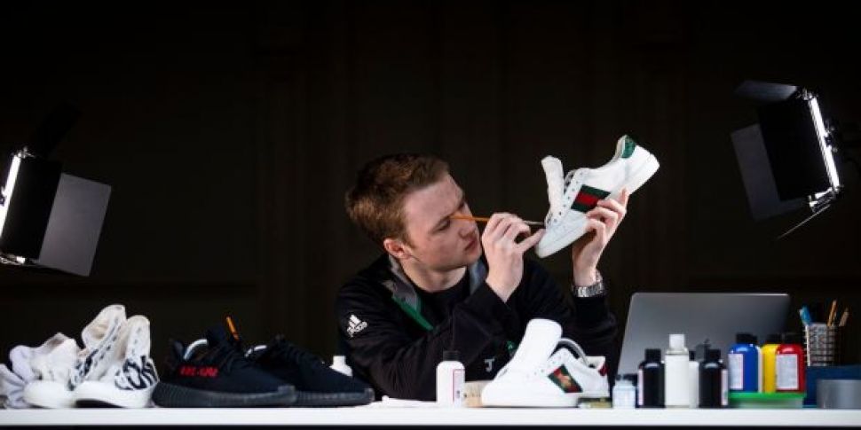 Student sets up Sneaker Cleane...