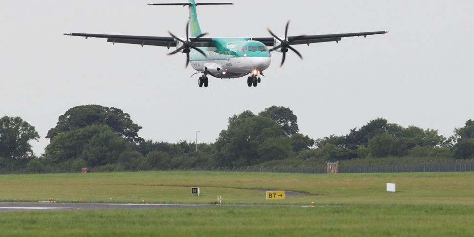 Aer Lingus to operate five rou...