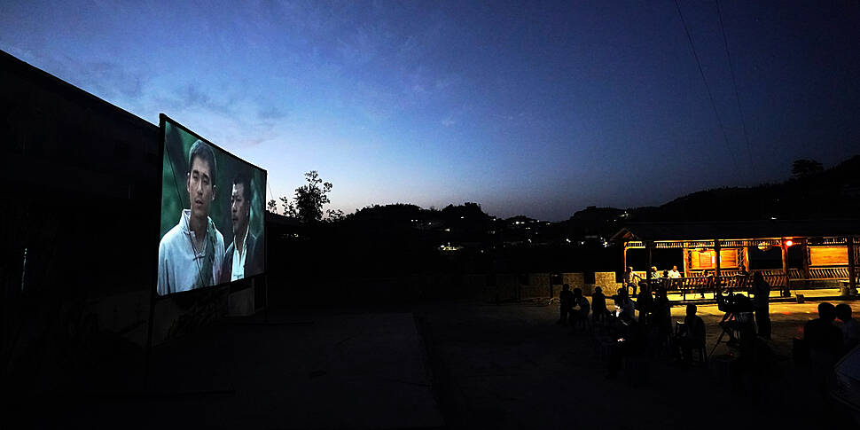 Movies & Booze: #BristlyMo...