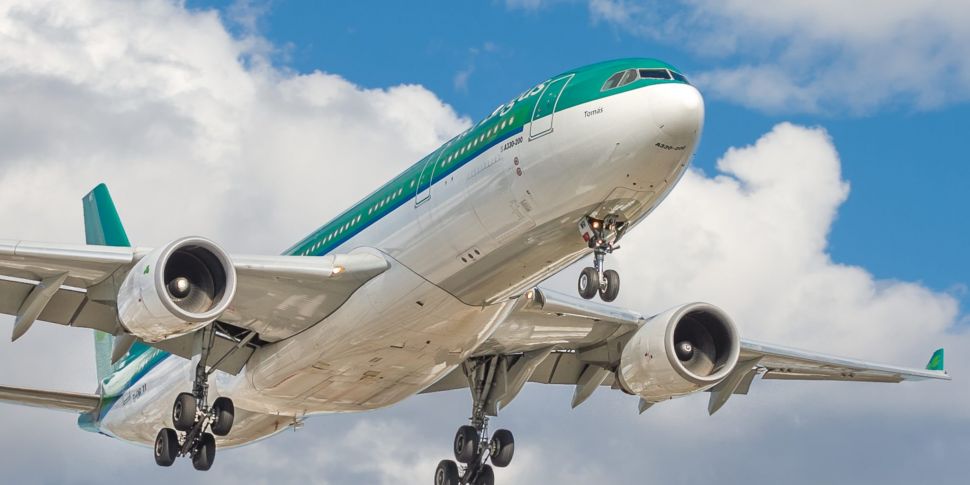 Aer Lingus pilots vote to acce...