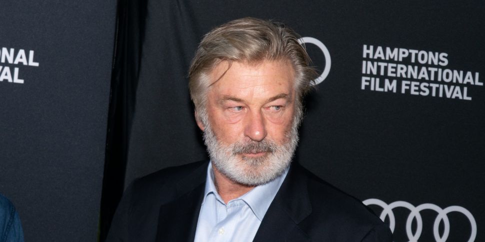 Alec Baldwin to be charged wit...