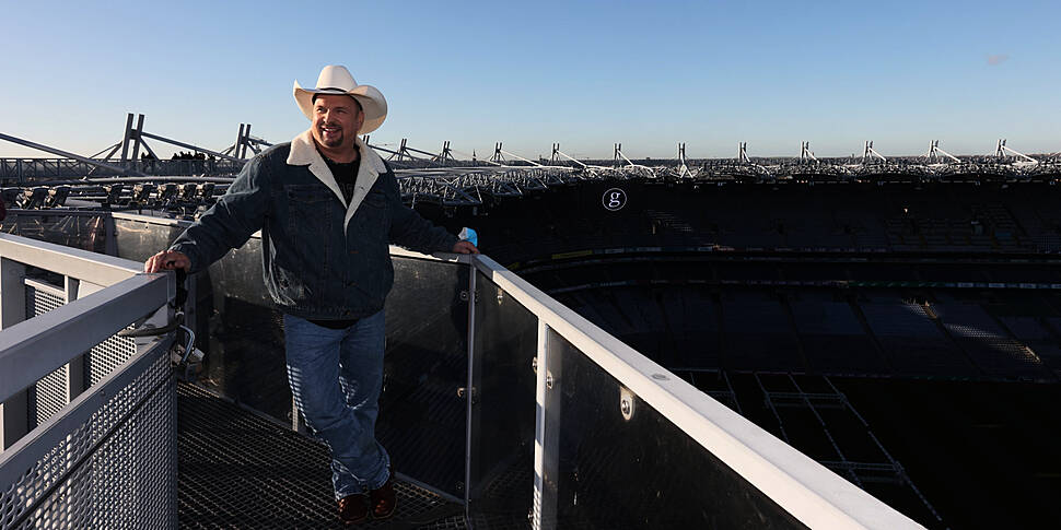 Garth Brooks drive for five co...