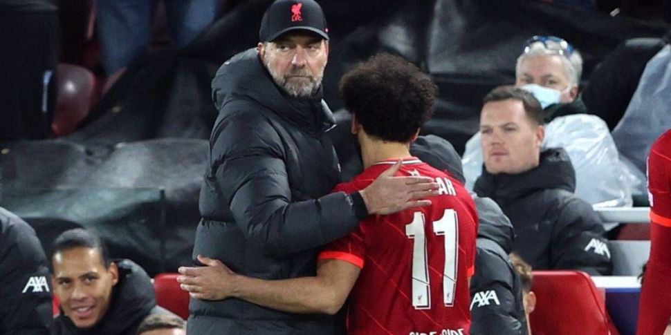 Klopp says Salah contract hold...