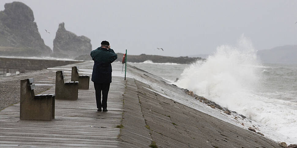 Storm Darragh: Status Orange w...