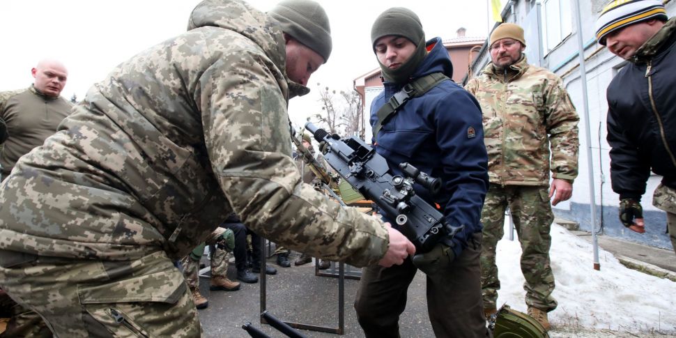 Russian troops enter key city...