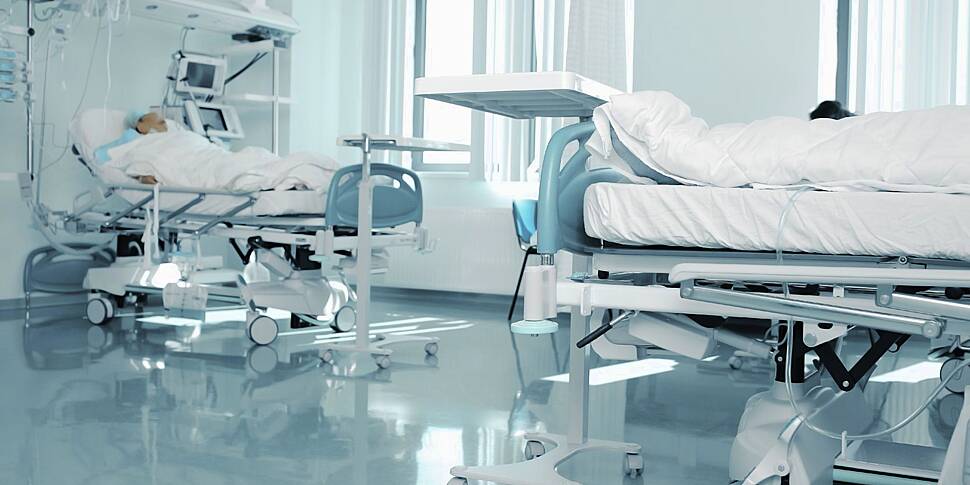 Number of people in hospital w...