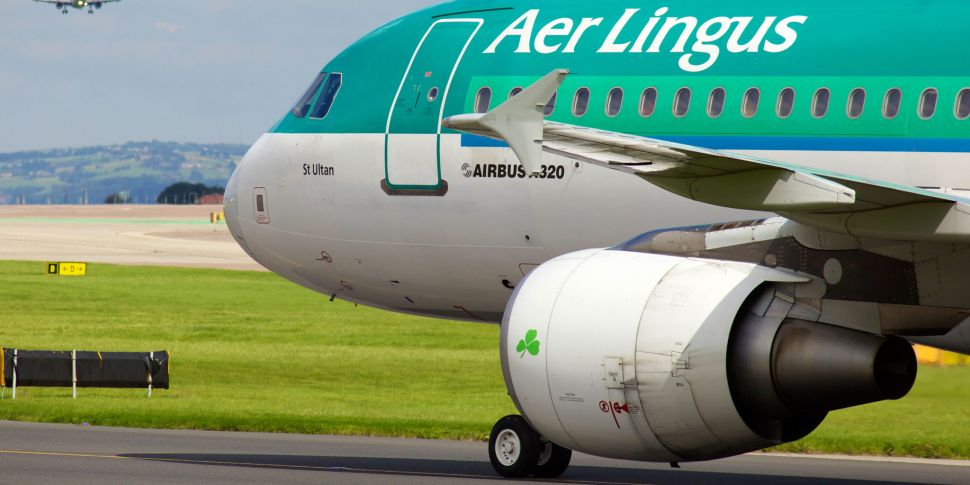 Bookings at Aer Lingus plummet