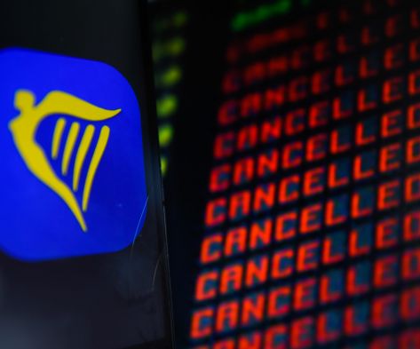 Over 300 Ryanair flights cance...