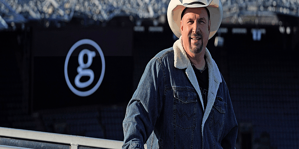 Garth Brooks warns fans not to...