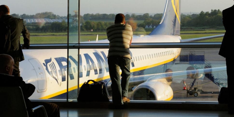 Ryanair encourage passengers t...