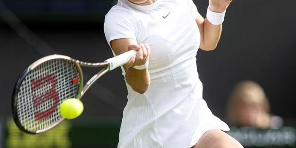 Wimbledon to ease all-white un...