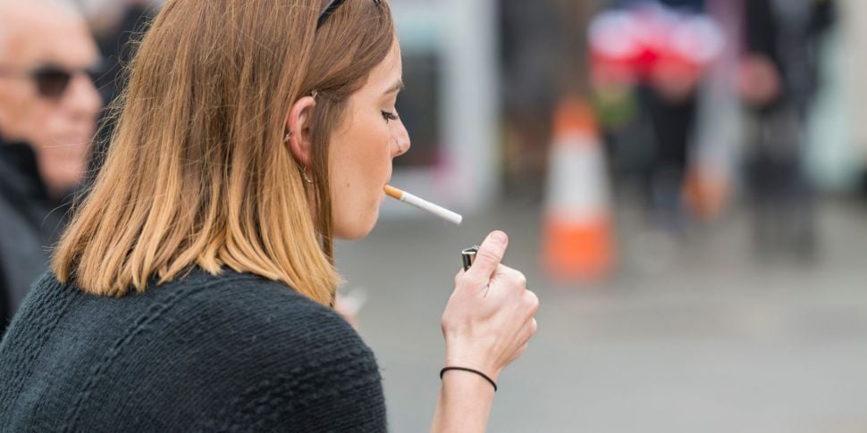 Call to increase smoking age t...