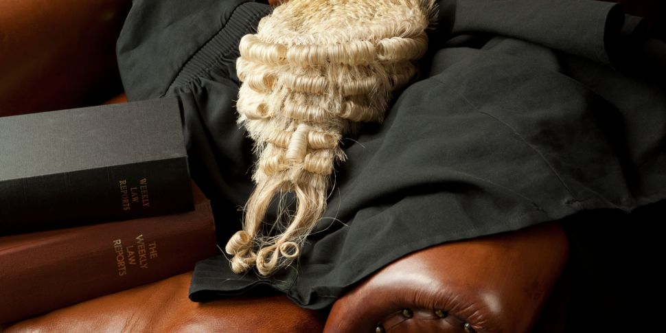 Irish lawyers paid €72m in leg...