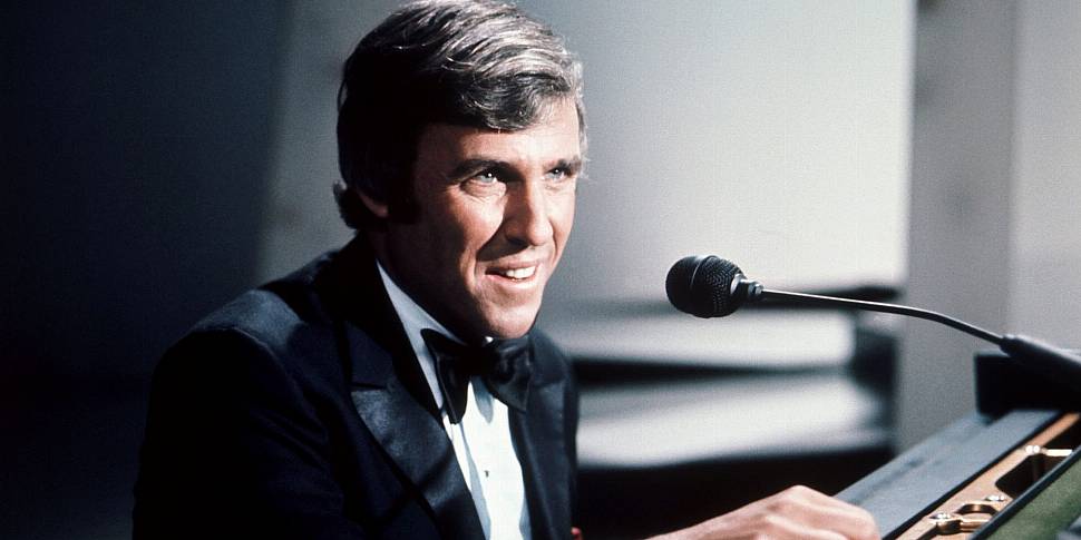 Composer Burt Bacharach dies a...