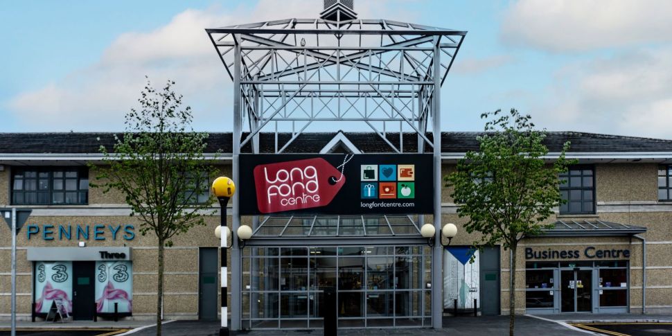 Longford supermarkets reopen f...