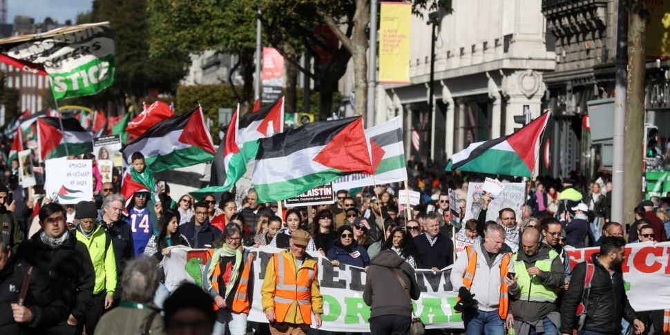 Thousands attend pro-Palestine...