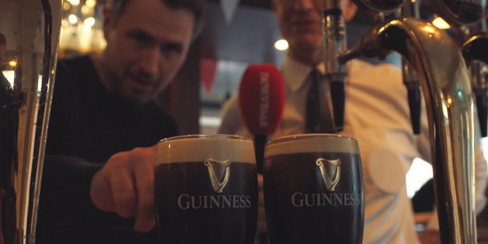 Guinness two-part pour critici...
