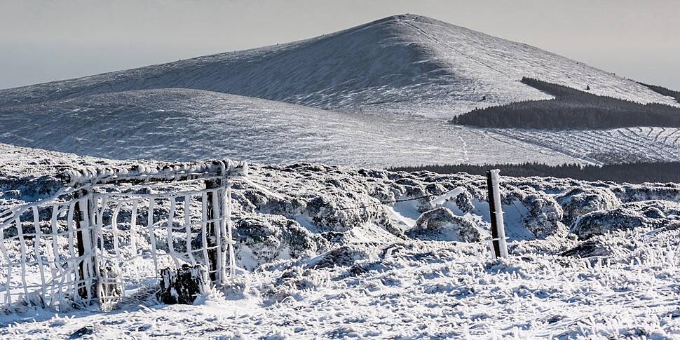 Orange warning for snow and ic...