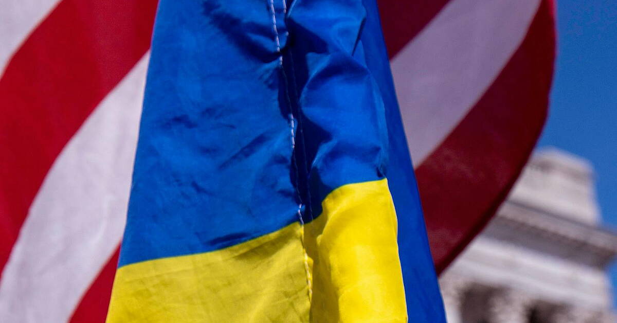What is the significance of the U.S. sending $61bn in aid to Ukraine? - Vimarsana News