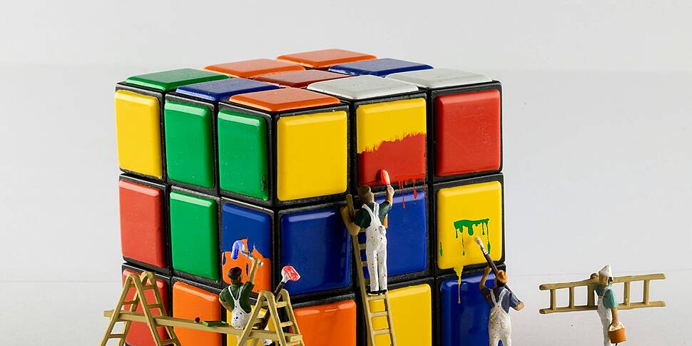 Robot breaks Rubik’s Cube worl...