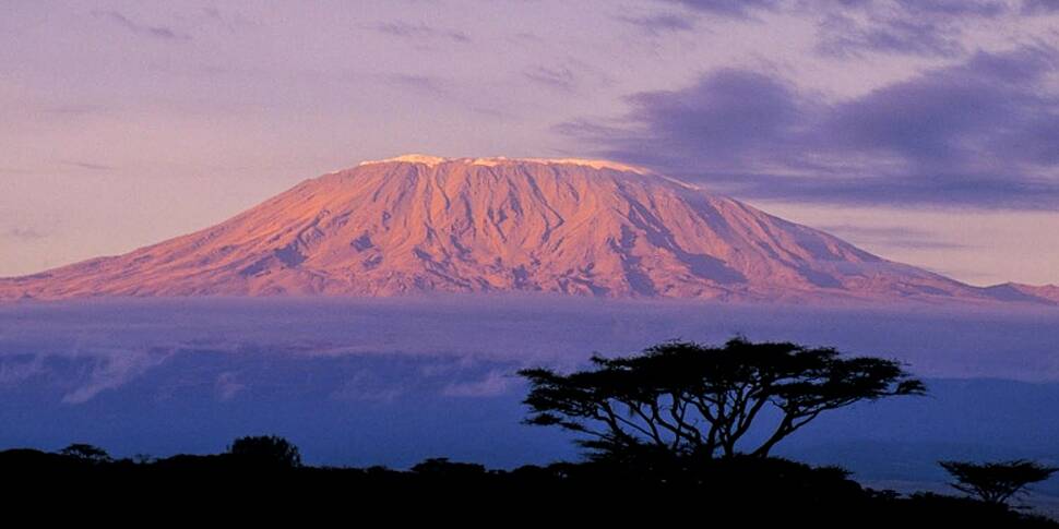 Sisters climb Kilimanjaro to h...