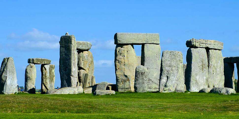 Stonehenge Altar Stone may in...